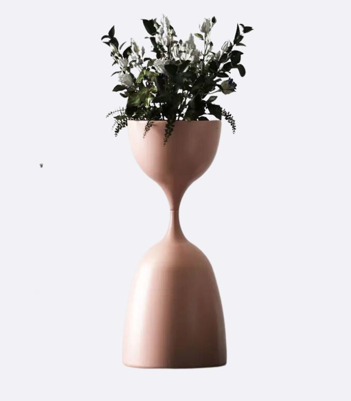 מעמד עציץ עומד מברזל אלגנטי – vase דקורטיבי פנימי לחללים מודרניים