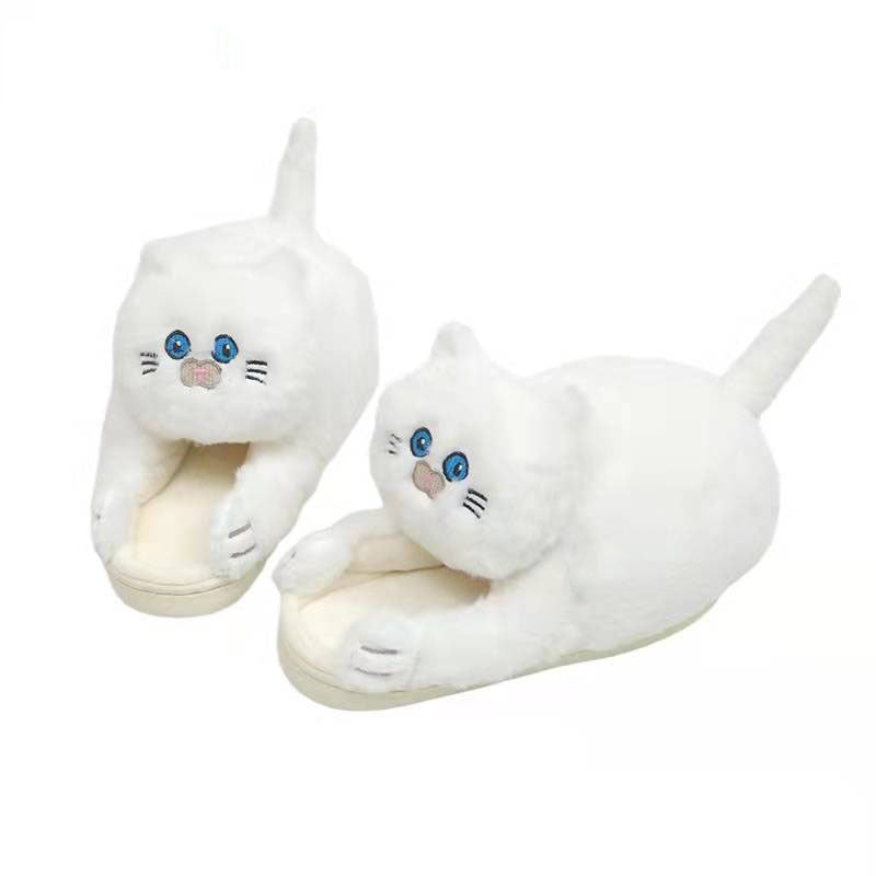 Pantuflas de gato con abrazo de peluche