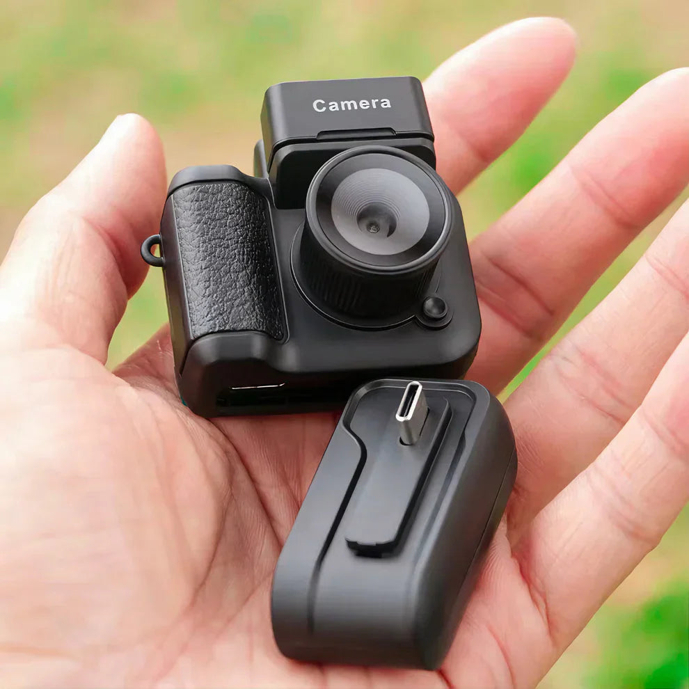 WeCool™ WeCAPTURE Mini Digital Camera