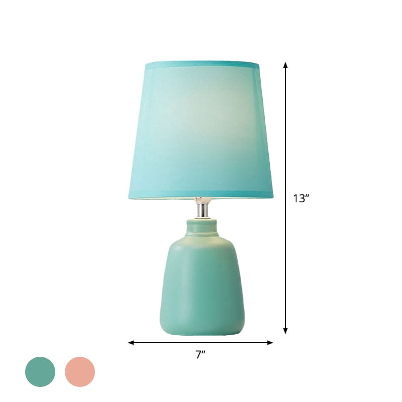 LisaLight - Lampada da comodino in tessuto nordico con base in ceramica