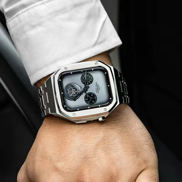 AP Leštěné kovové pouzdra na Apple Watch