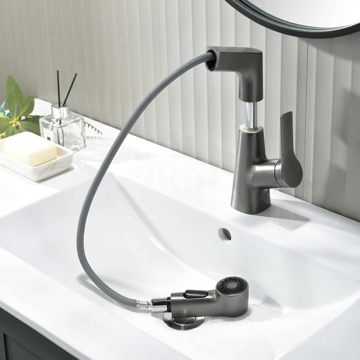 Single-Hole Rotatable Pull-Out Faucet