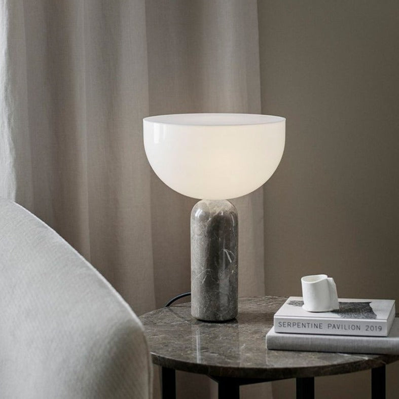 MarbleLuxe - Elegante Marmorlampe