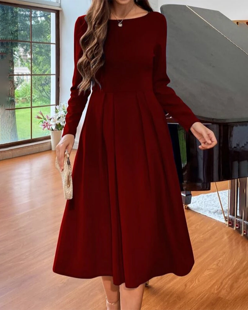 Helena - Plain dress with round neck and long sleeves