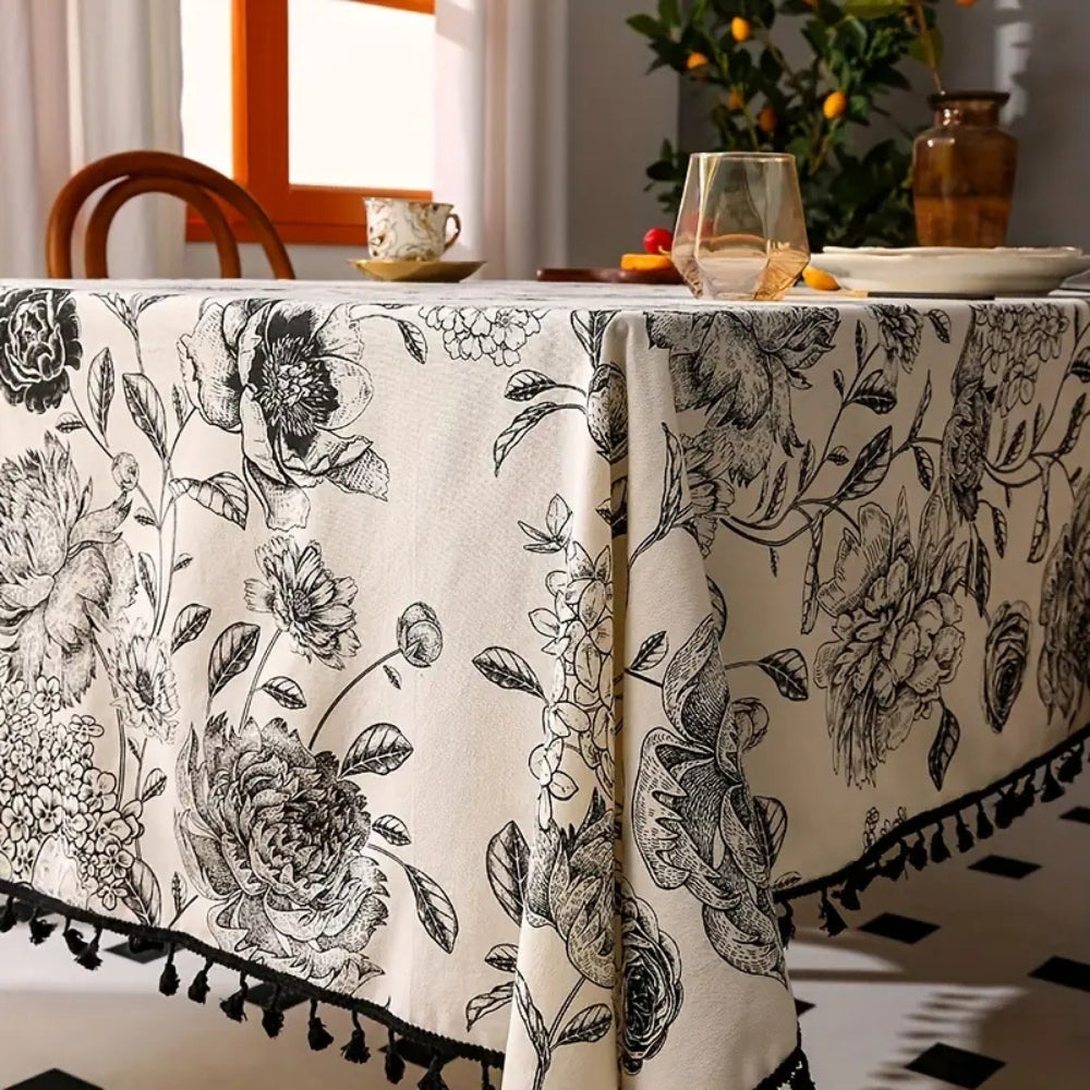 Toalha de Mesa de Estilo Campestre com Franja Floral Preta