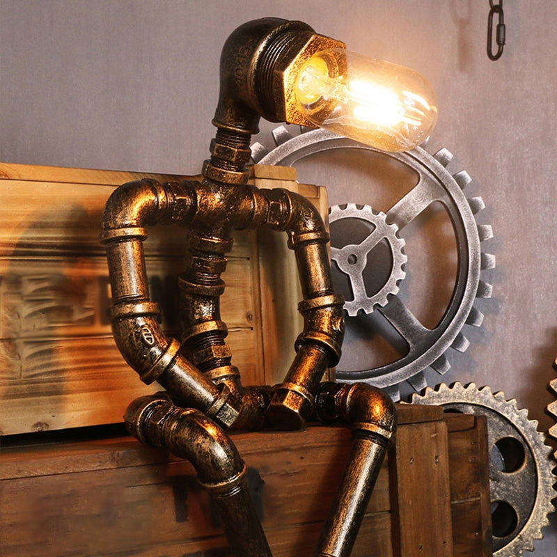 RoboLicht - Innovative robot-style bedroom lamp