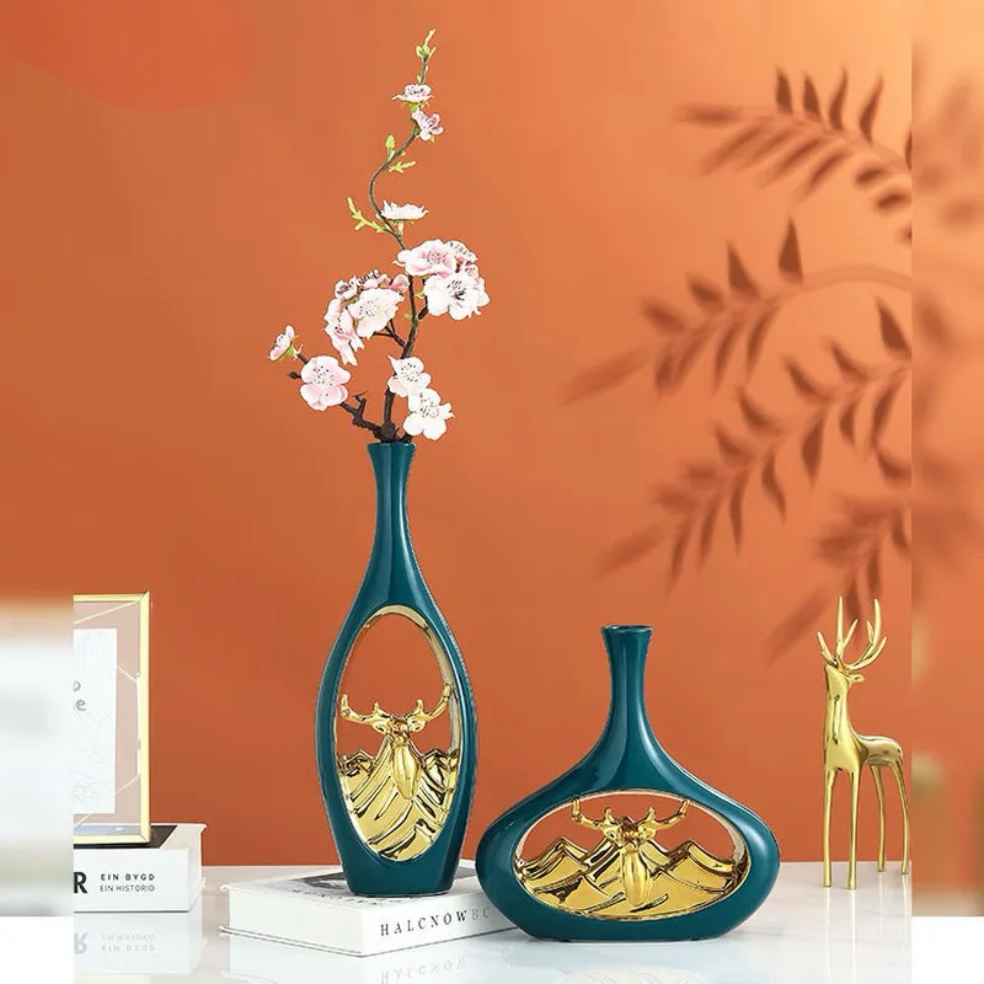 Como Vase Deer Style Verde con Finitura Oro