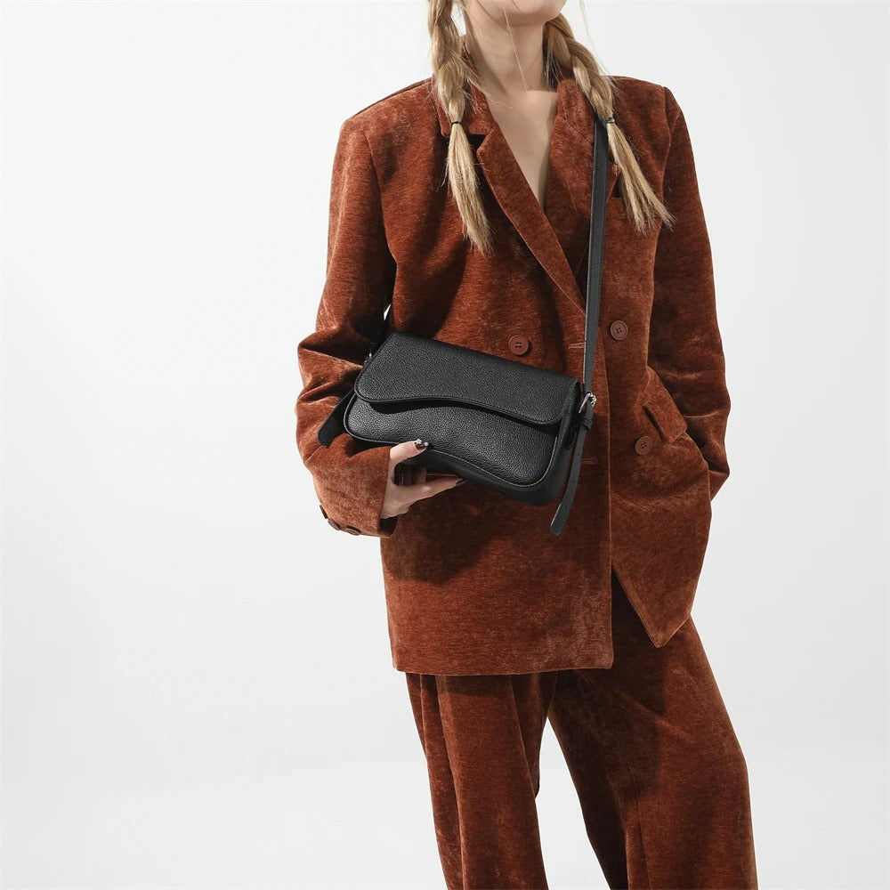 The Annabella Baguette Shoulder Bag