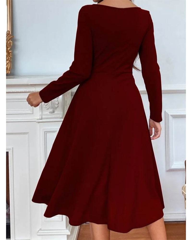 Helena - Plain dress with round neck and long sleeves