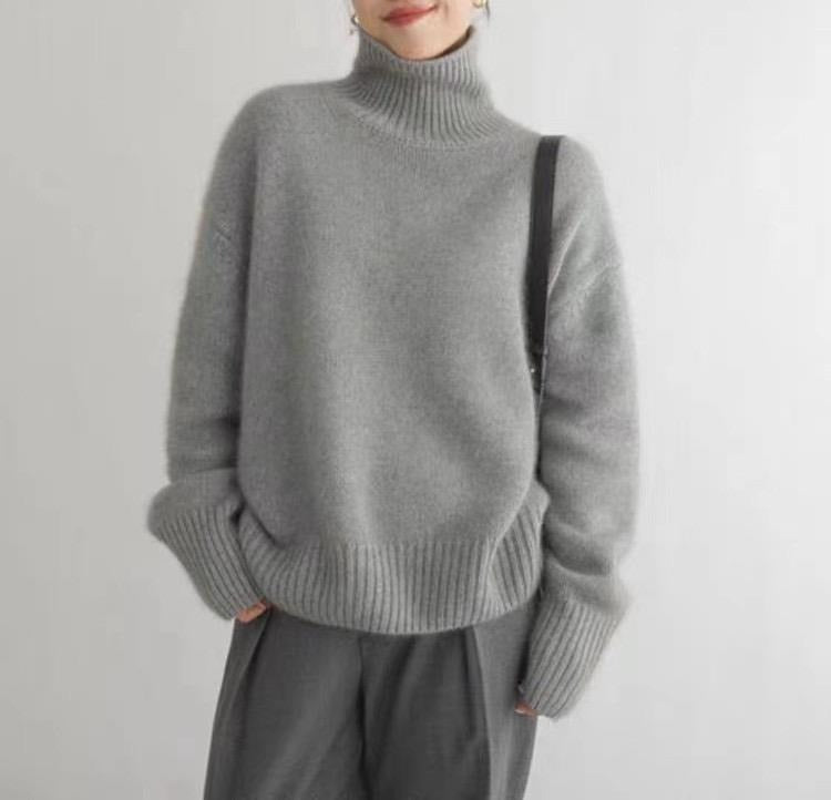 Olivia - Classic Turtleneck Sweater