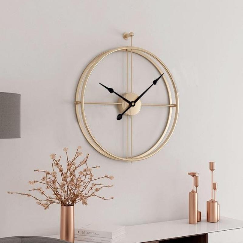 Horloge murale en métal minimaliste dorée grande