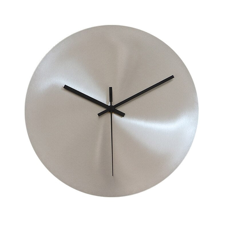 Horloge murale minimaliste en acier inoxydable – Élégante et fonctionnelle !