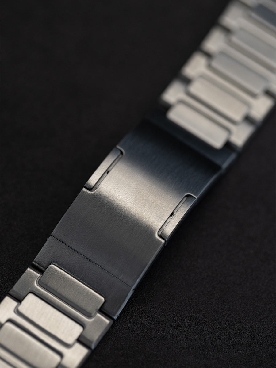 Old Money Luxurious Titanium Band