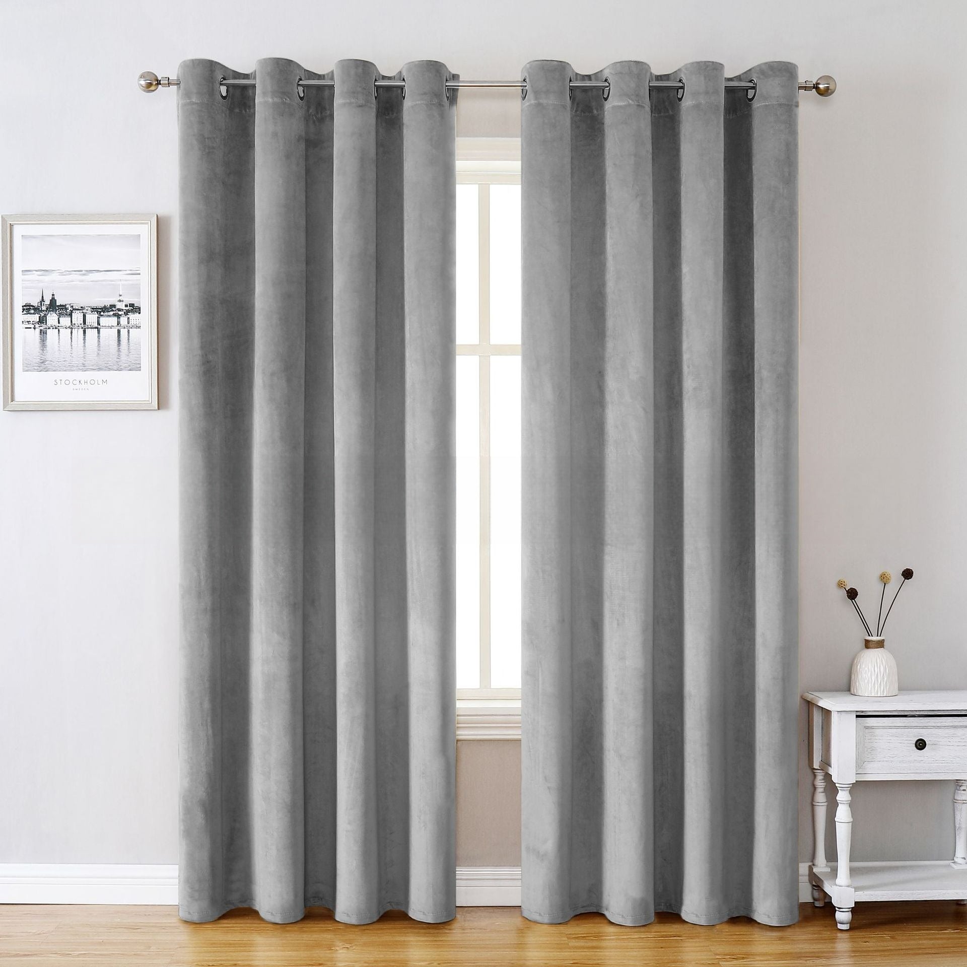 SleekVelvet - Modern Velor Curtains, Plain and Thermal for Maximum Comfort