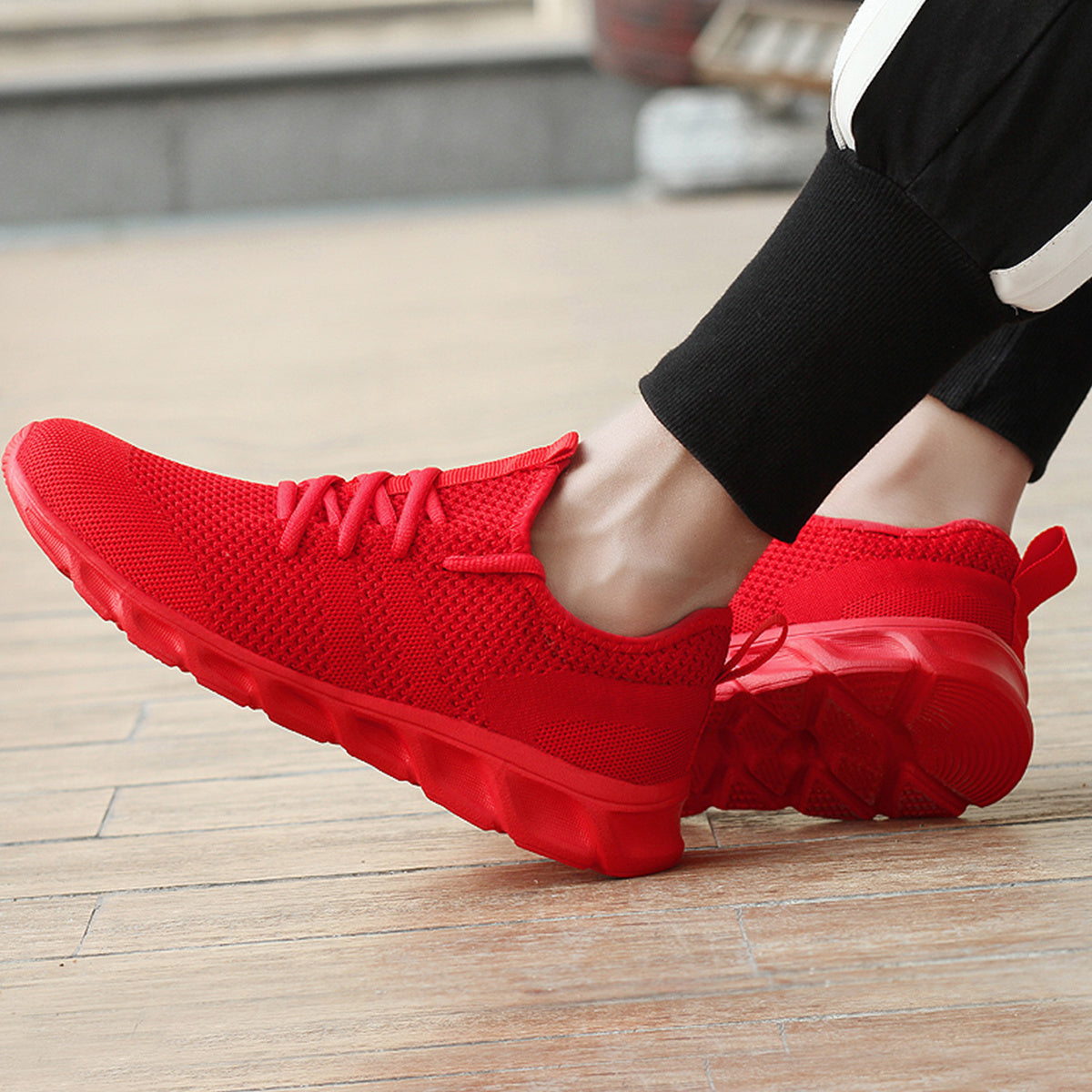 Red Damyuan Sports Shoes - Felix