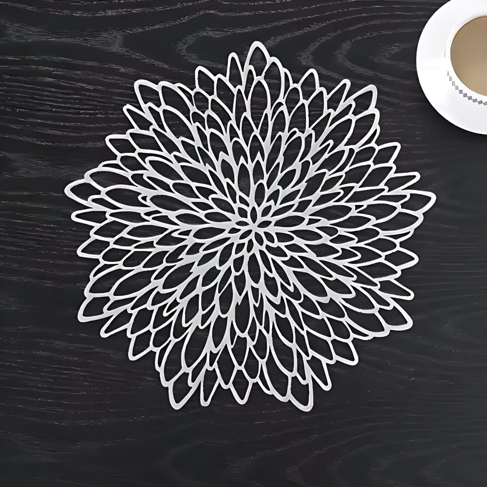 Chrysanthemum Charm Placemat