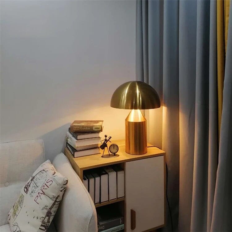 Sphinx Table Lamp