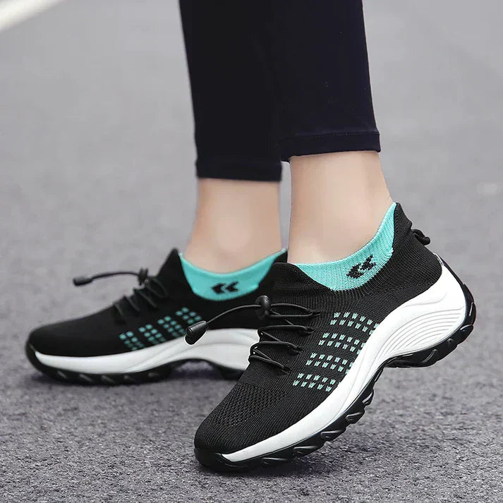 Orthopedic sneakers/shoes with elastic support