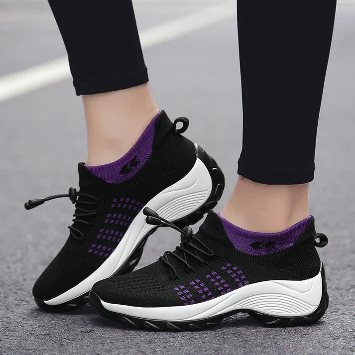 Orthopedic sneakers/shoes with elastic support