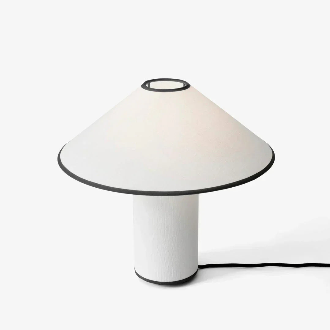 Lampada da tavolo Colette – Elegante soluzione di illuminazione per interni moderni