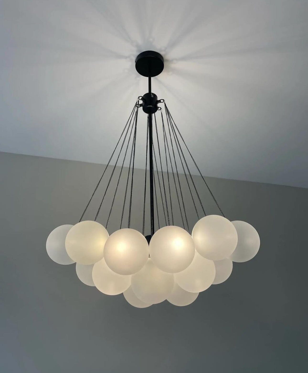 Vrimlo Frosted Ball Chandelier