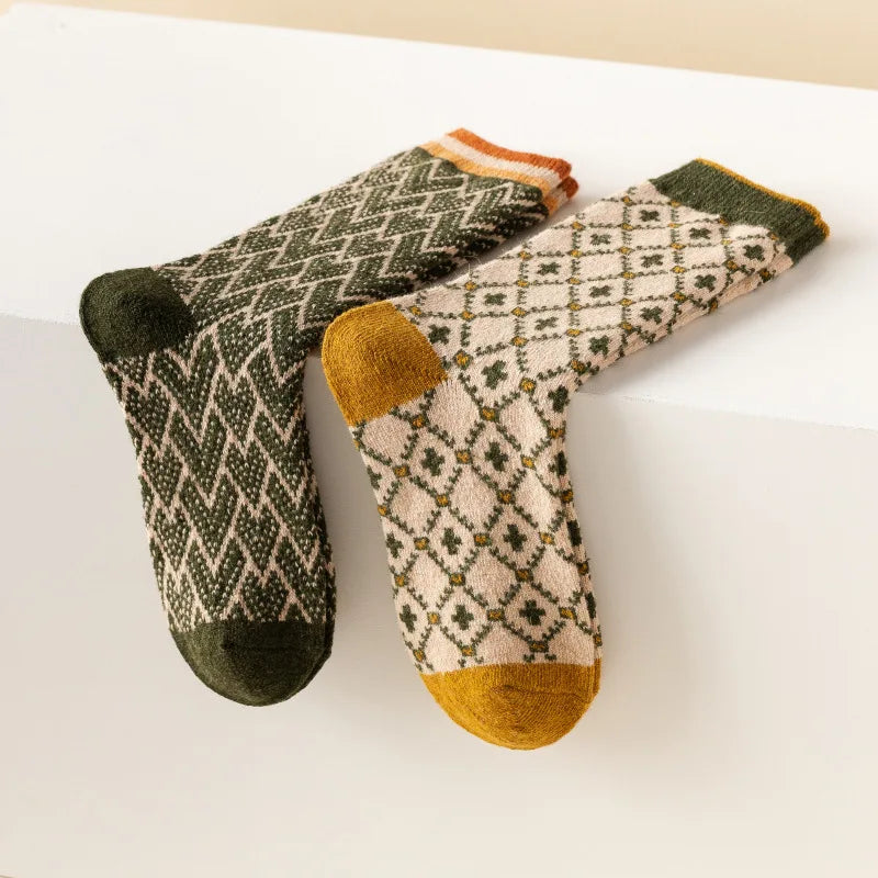 DaiShana Luxury Wool Winter Socks for Women - Warm Geometric Patterns