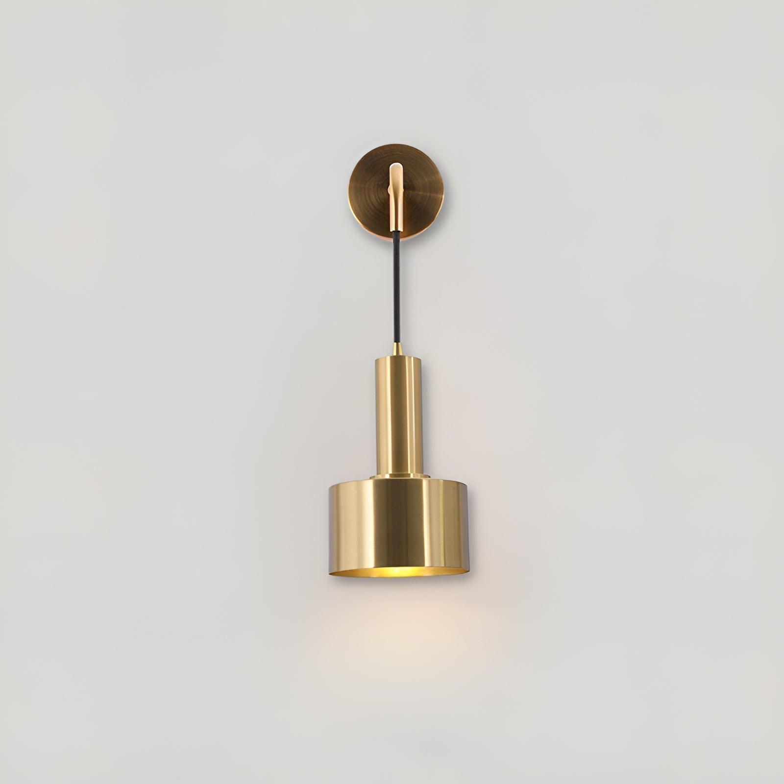 Alma Gold Wall Lamp