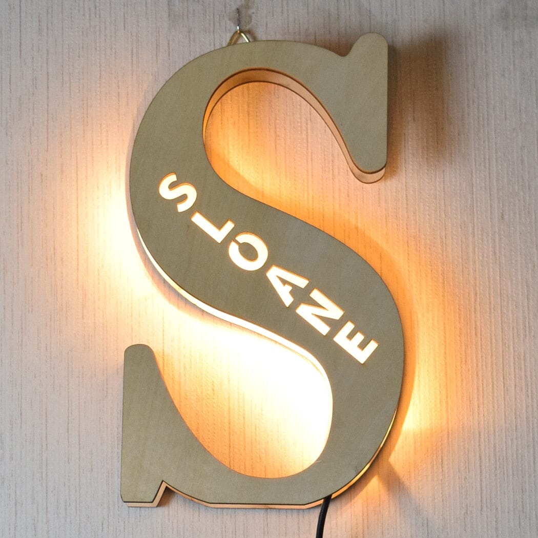 Alphabet LED Wandlamp