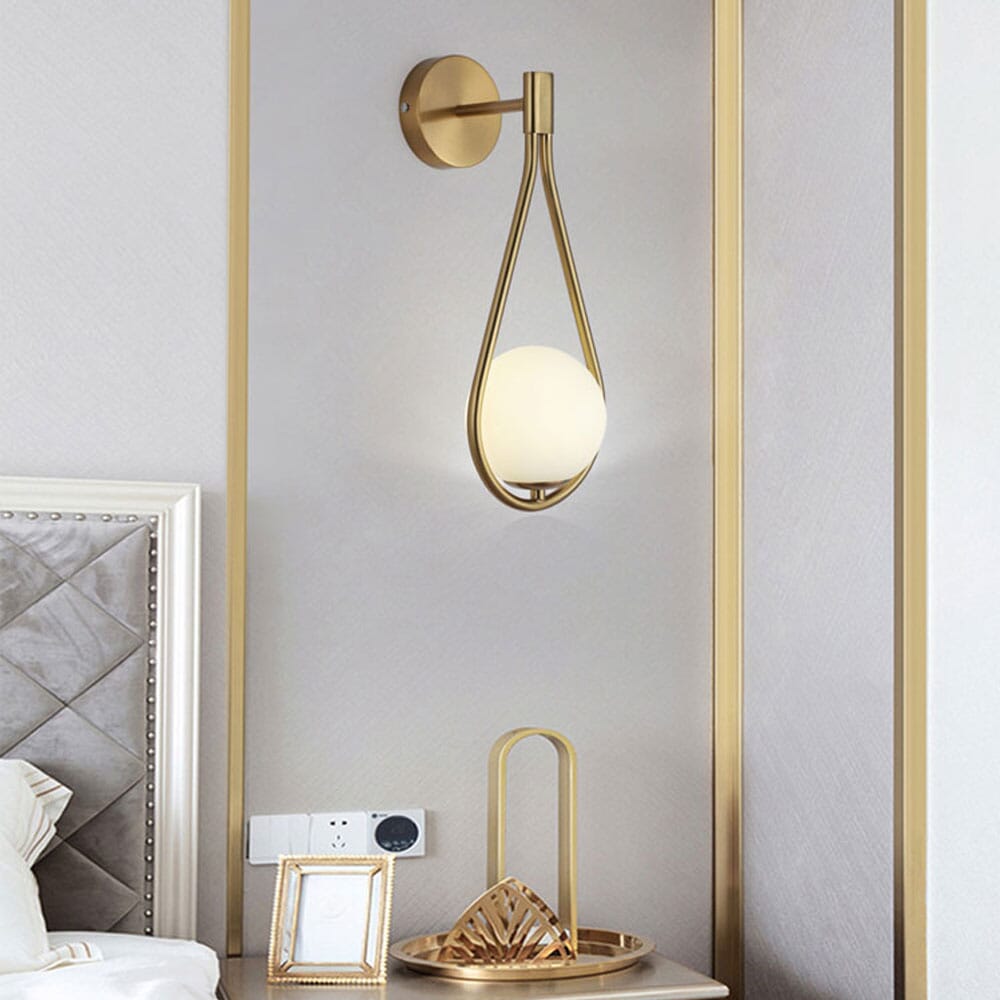 Goldene Tropfenlampe