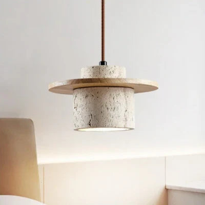 EarthLuxe – Lampadario di design in travertino senza tempo