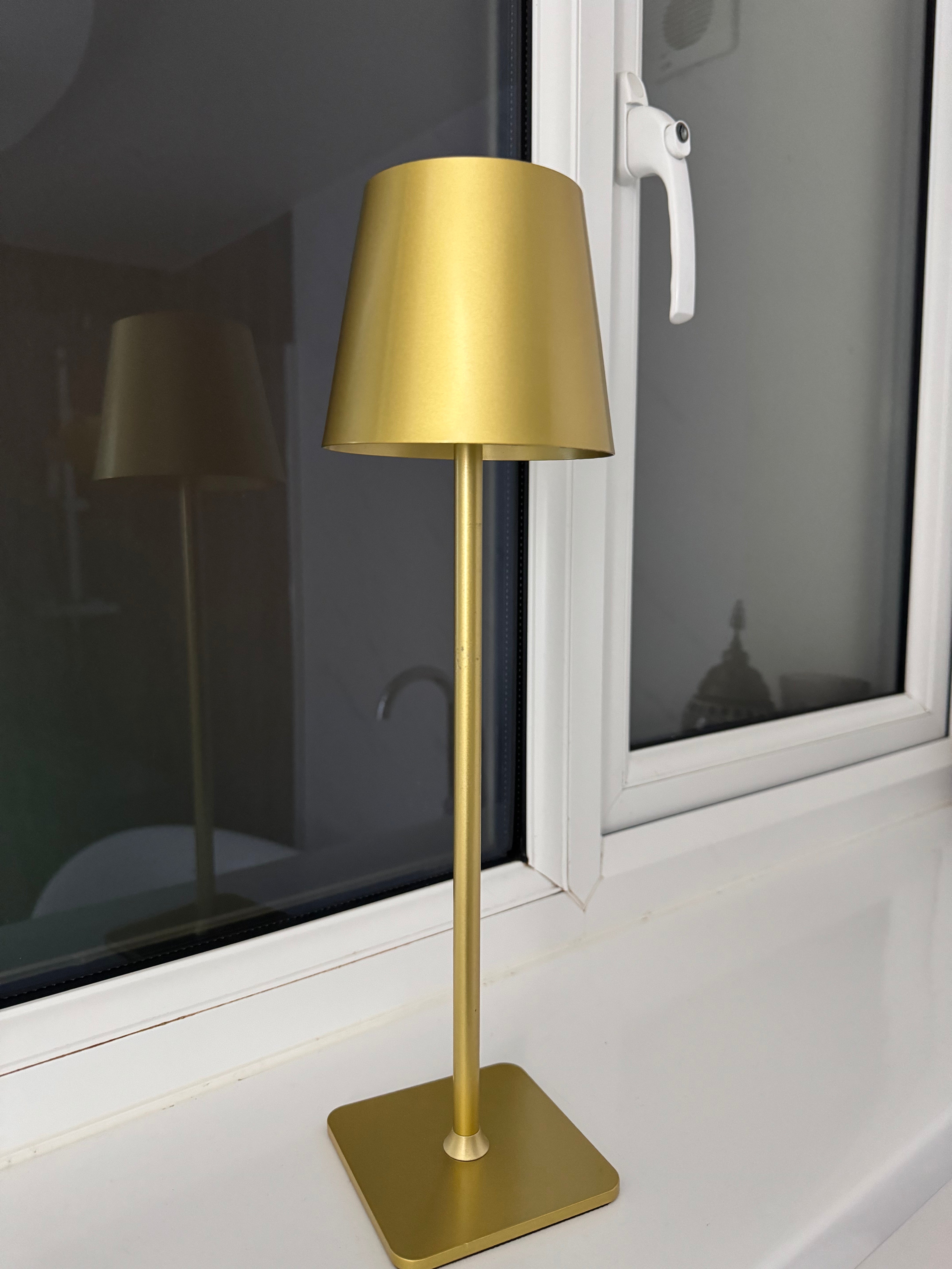 Vrimlo Dimmable Table Lamp