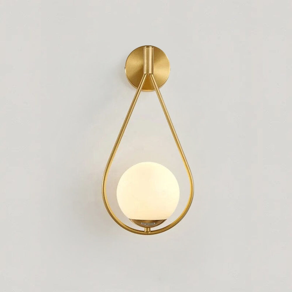 Goldene Tropfenlampe