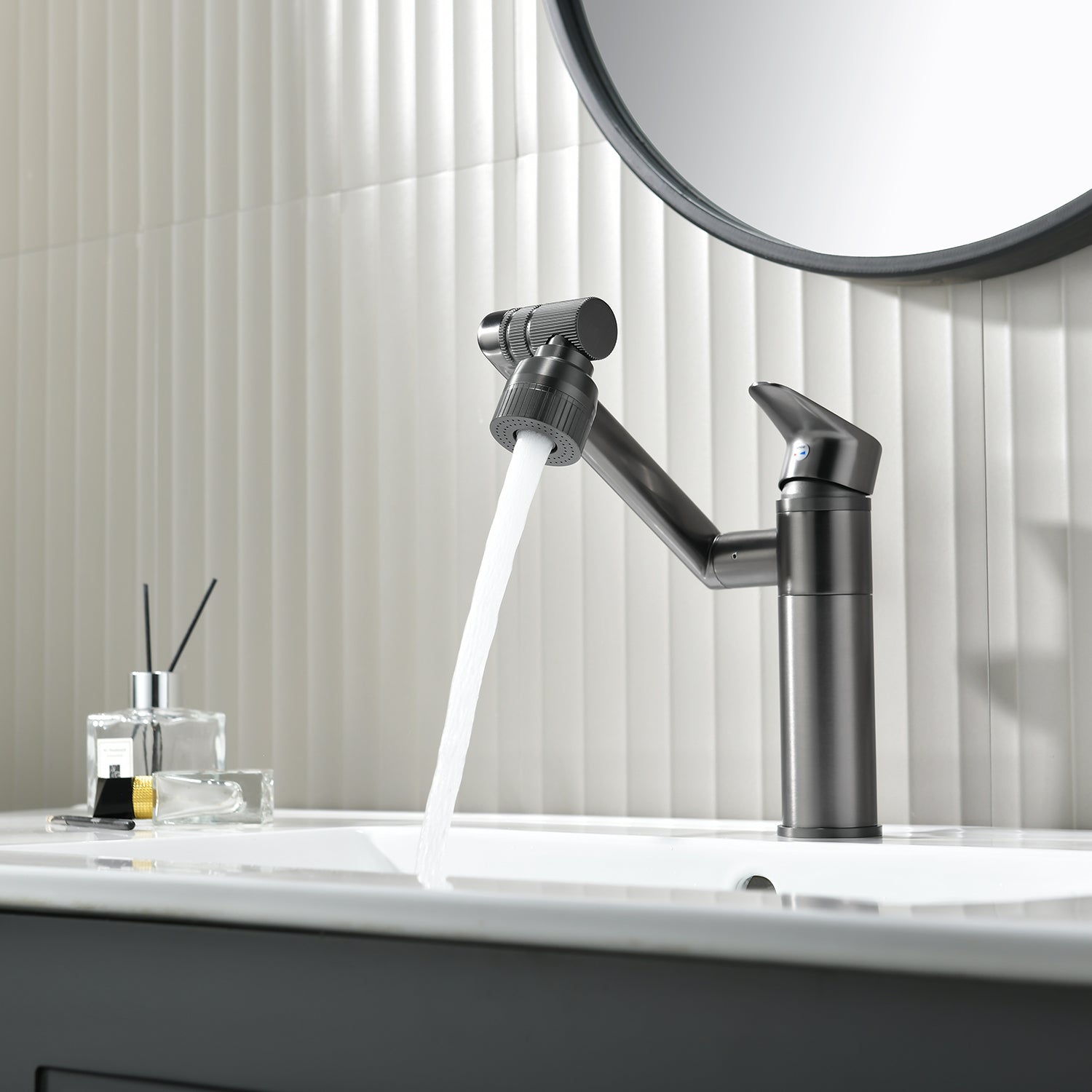 Single-Hole Rotatable Multi-Derectional Faucet