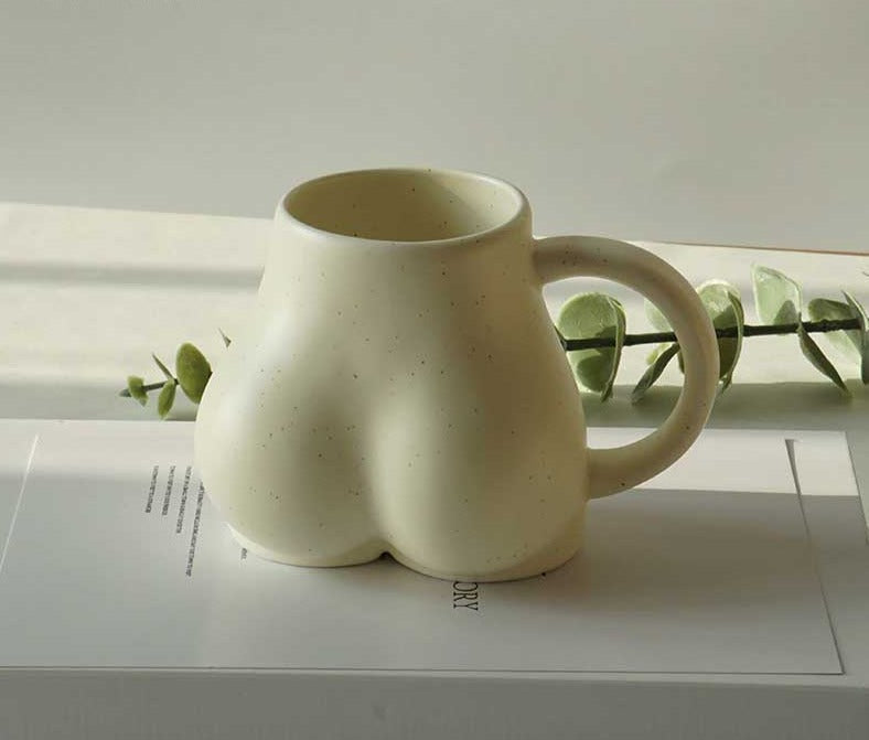 Bezaubernde, minimalistische Keramik-Chubby-Butt-Tasse – skurrile Kaffeetasse