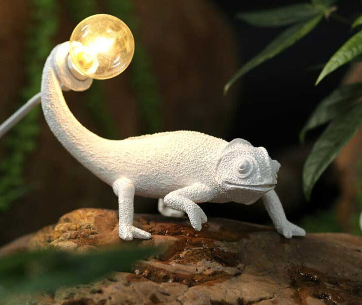 Lampe de nuit nordique en forme de lézard blanc caméléon