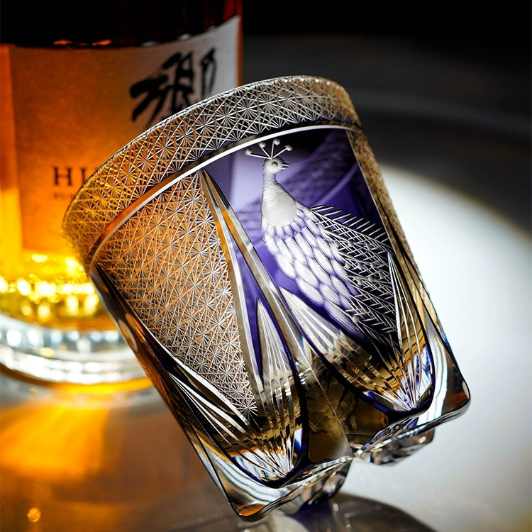 Edo Kiriko Handgemaakt Violet Peacock Whiskyglas met houten kist