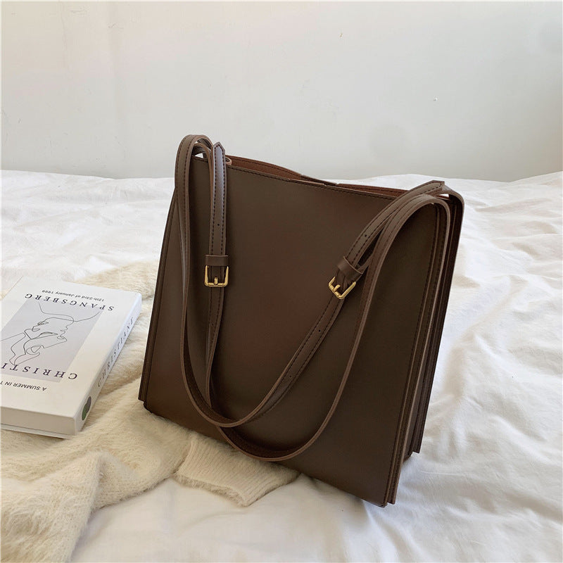 The Cuadrado Minimalist Crossbody Tote Bag