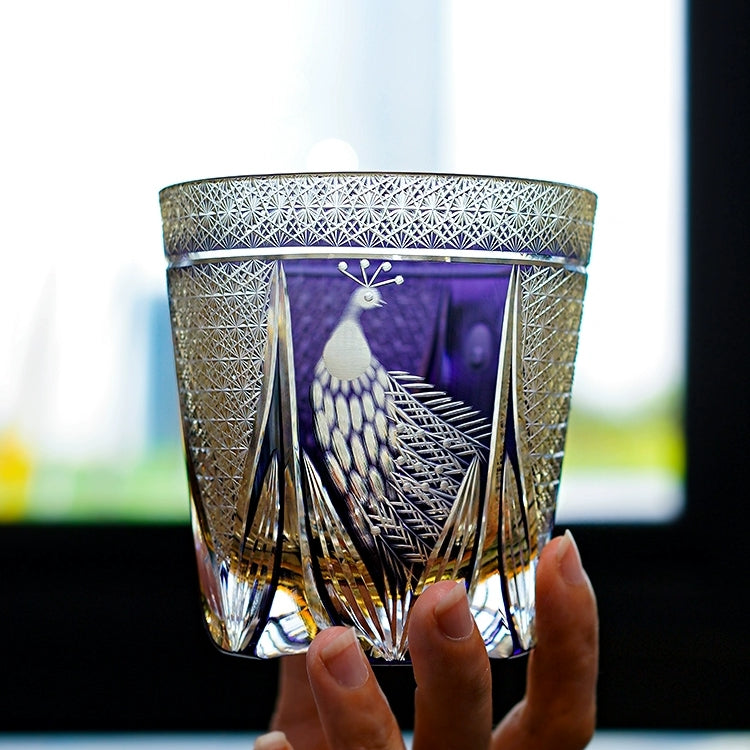 Edo Kiriko Handgemaakt Violet Peacock Whiskyglas met houten kist