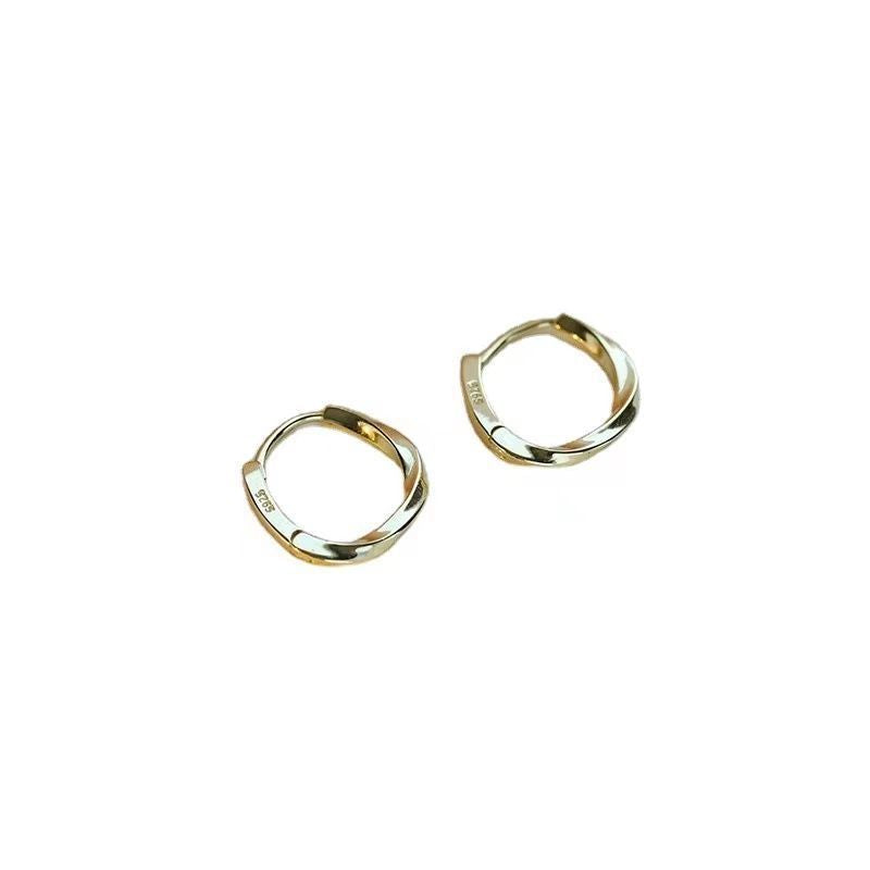 Helia Twist Hoop Earrings