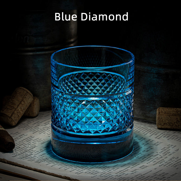 Edo Kiriko Diamond flerfargede whiskyglass med treboks