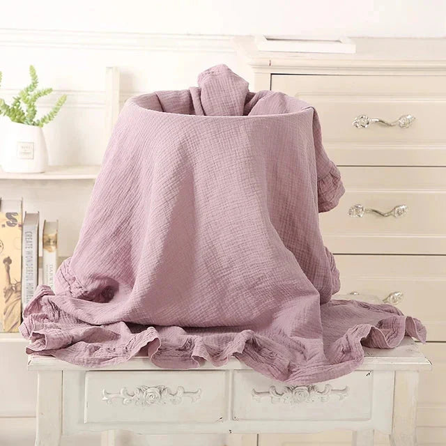 Coperta fasciatoio per bebè in mussola di cotone biologico con volant - bianca, beige, rosa, viola e blu