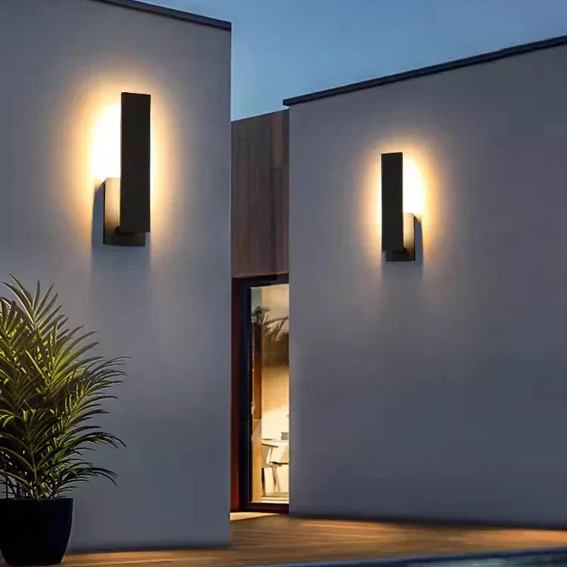 LumiereRugueuse - Stylish and Robust Wall Lamp