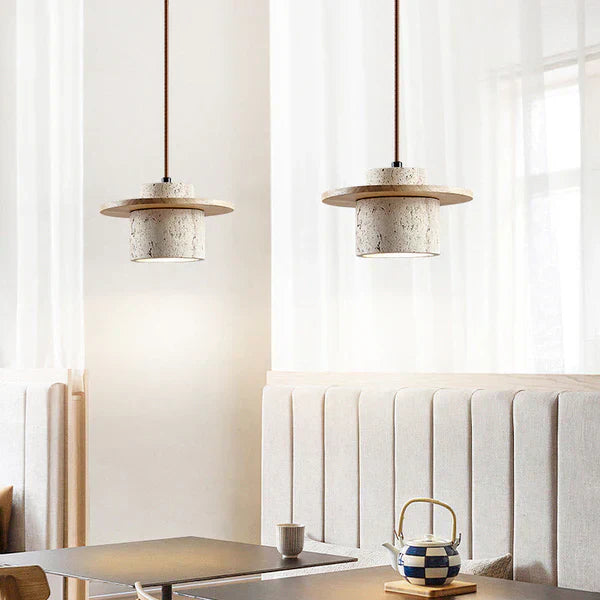 EarthLuxe – Lampadario di design in travertino senza tempo