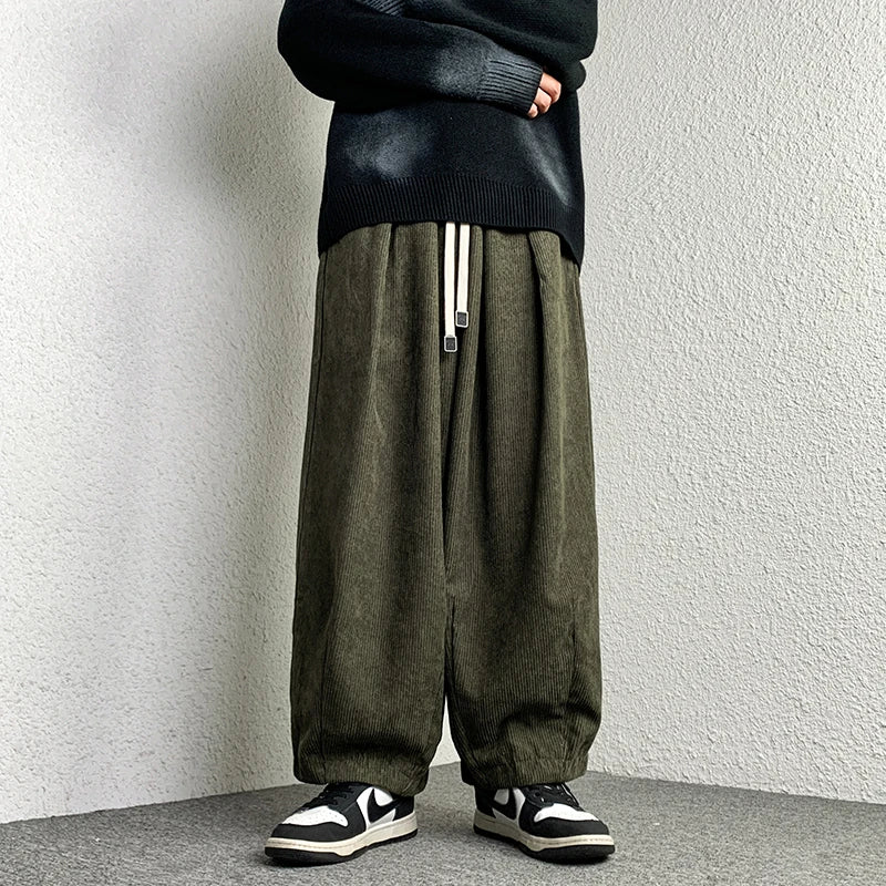 Spodnie z korduroy Urban Threads Comfy