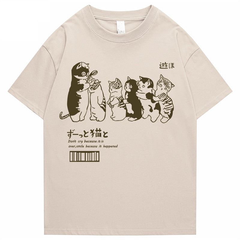 Camiseta con dibujos animados de gatos japoneses haciendo cola para ducharse