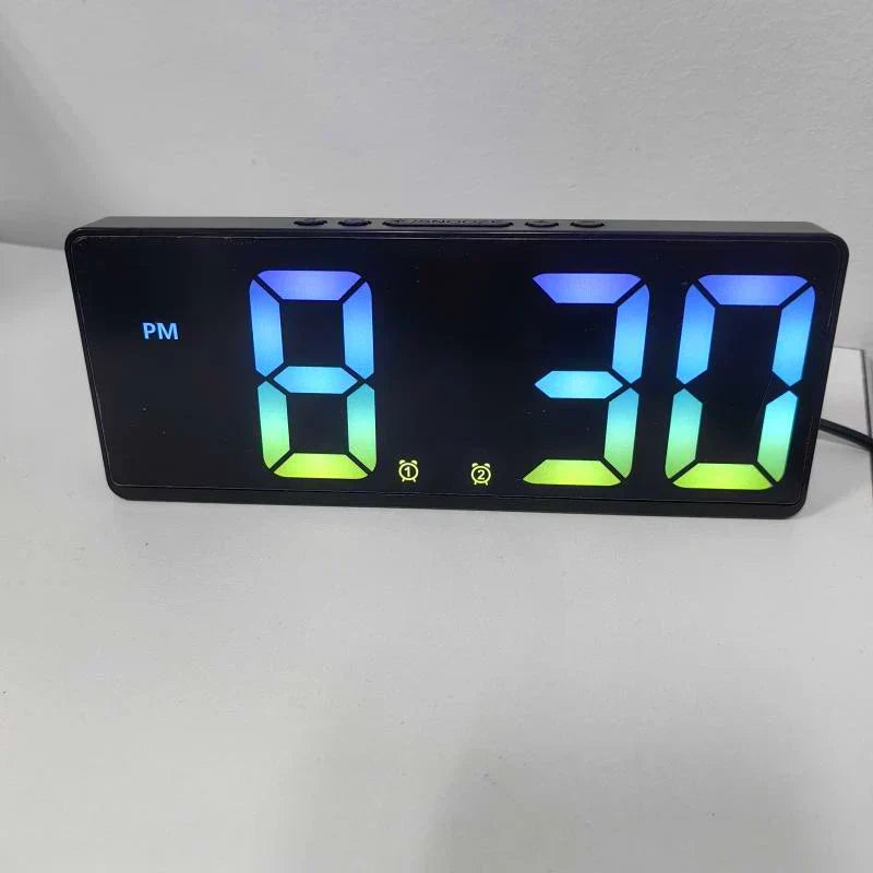 VoiceSnooze – LED Alarm Clock with Voice Control and Silent Night Mode