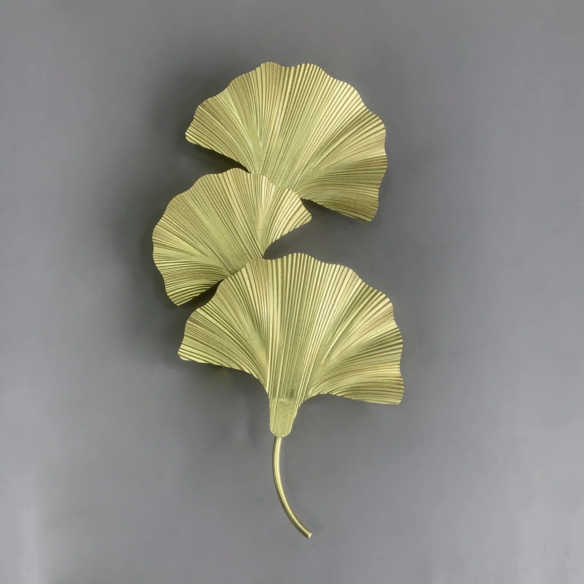 Wild Leaf Wall Lamp