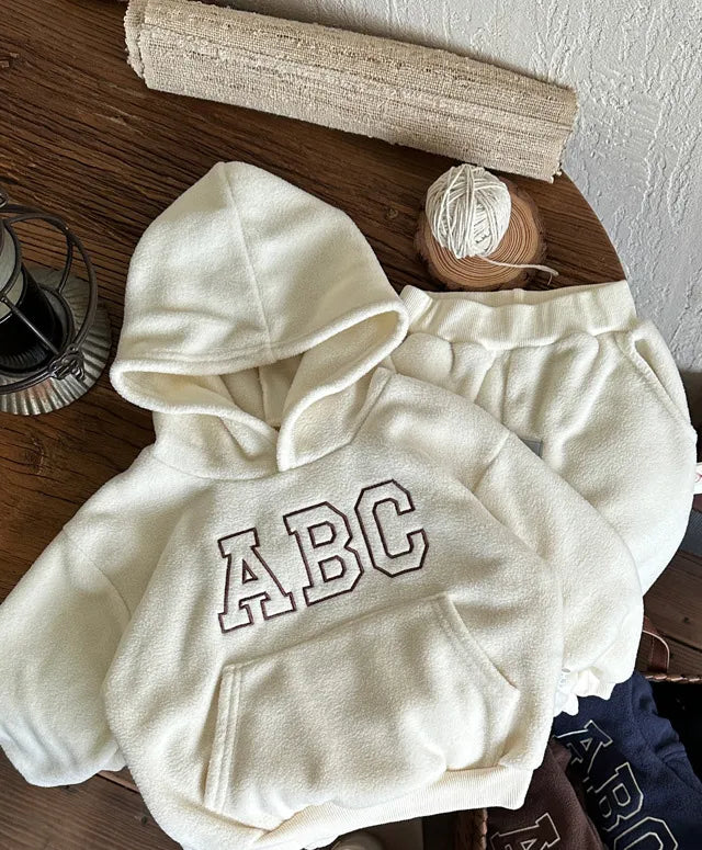 Mit Fell gefütterter ABC-Hoodie für Kinder