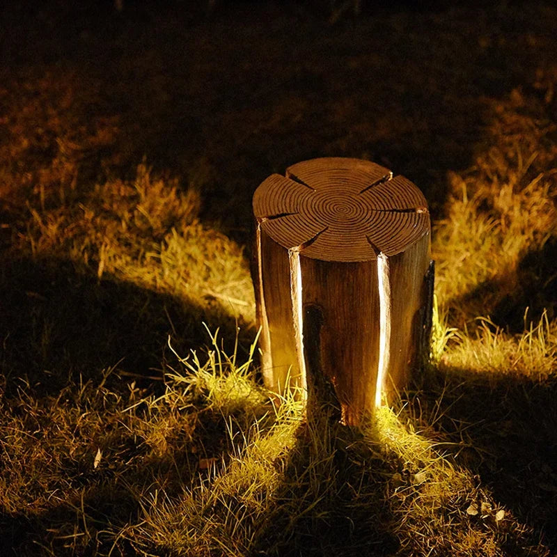 Vrimlo Outdoor Wooden Stump Light