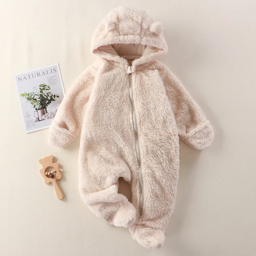 CozyCuddle - Kuscheliger Onesie mit Kapuze für Neugeborene